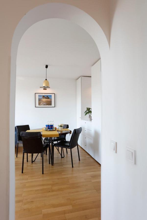 Апартаменты Athenaeum Wonderful View Flat Бухарест Экстерьер фото